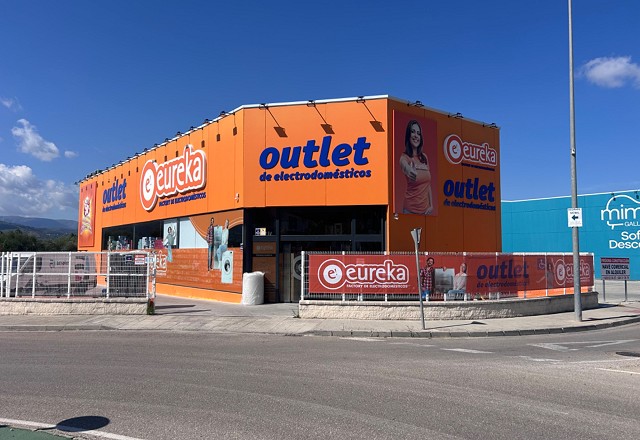  Comprehensive lettering for Eureka Ondara